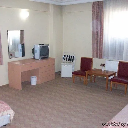 Grand As Ξενοδοχείο 3*
